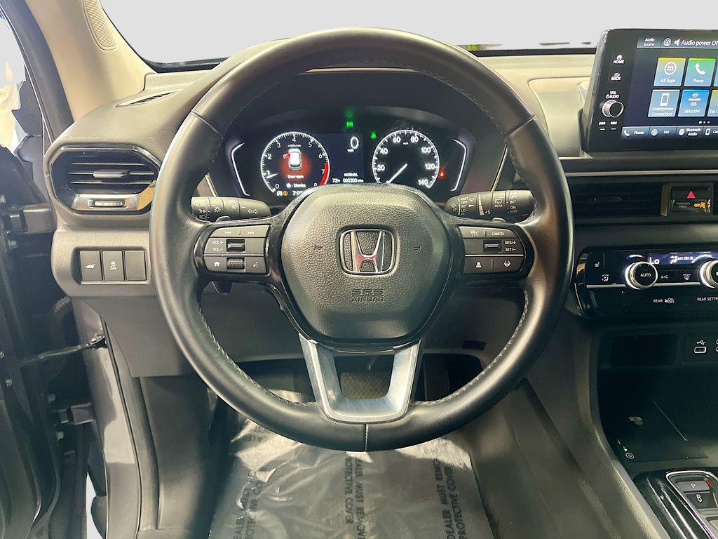 used 2025 Honda Pilot car, priced at $36,800
