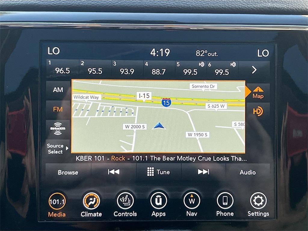 used 2021 Jeep Grand Cherokee car, priced at $19,600