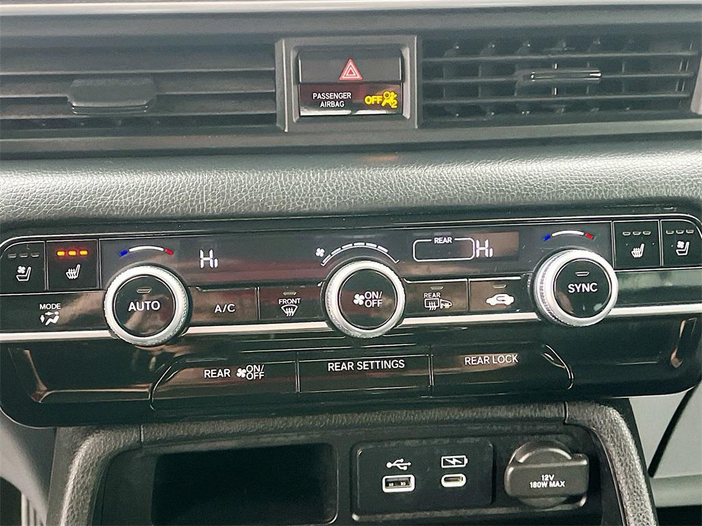 used 2023 Honda Pilot car, priced at $34,600