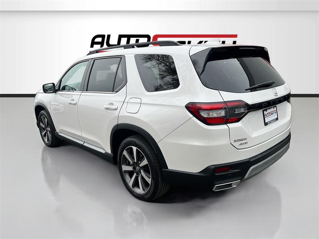 used 2023 Honda Pilot car, priced at $34,600
