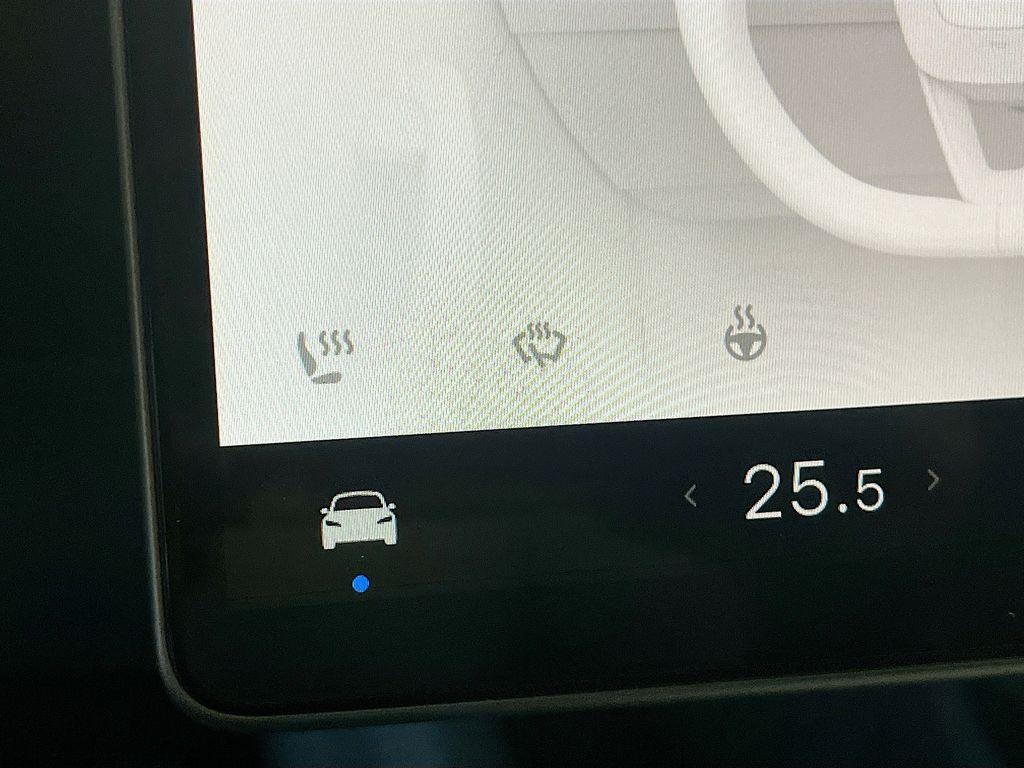 used 2025 Tesla Model 3 car, priced at $33,400