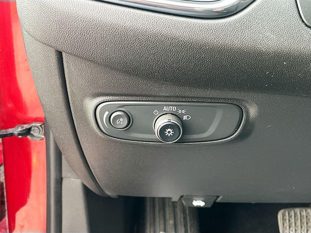 used 2024 Chevrolet Equinox car, priced at $22,400