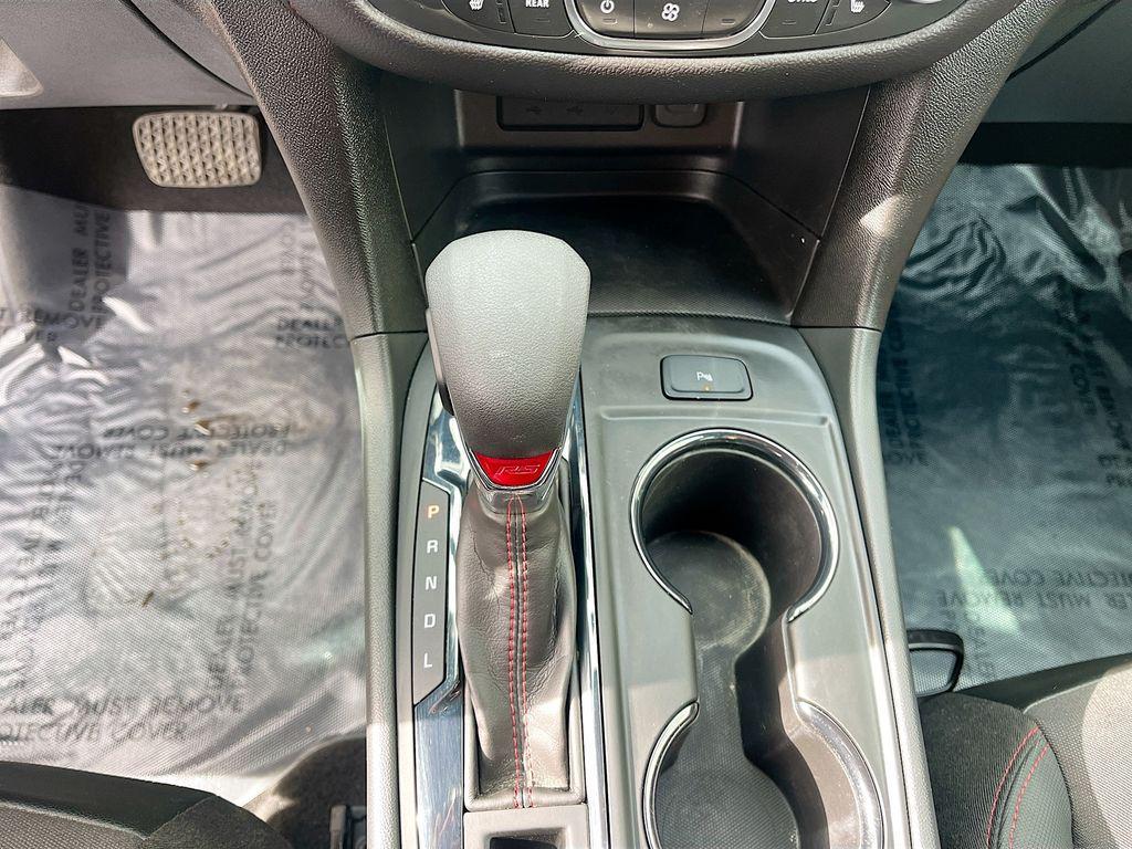 used 2024 Chevrolet Equinox car, priced at $22,400