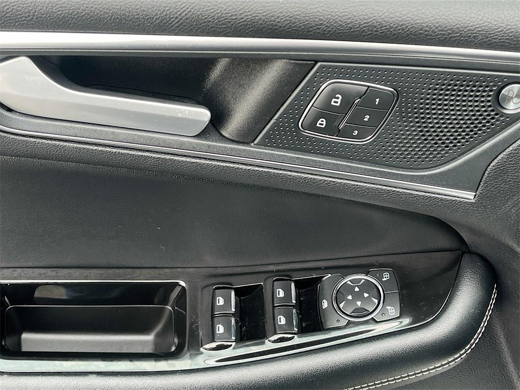 used 2024 Ford Edge car, priced at $32,000