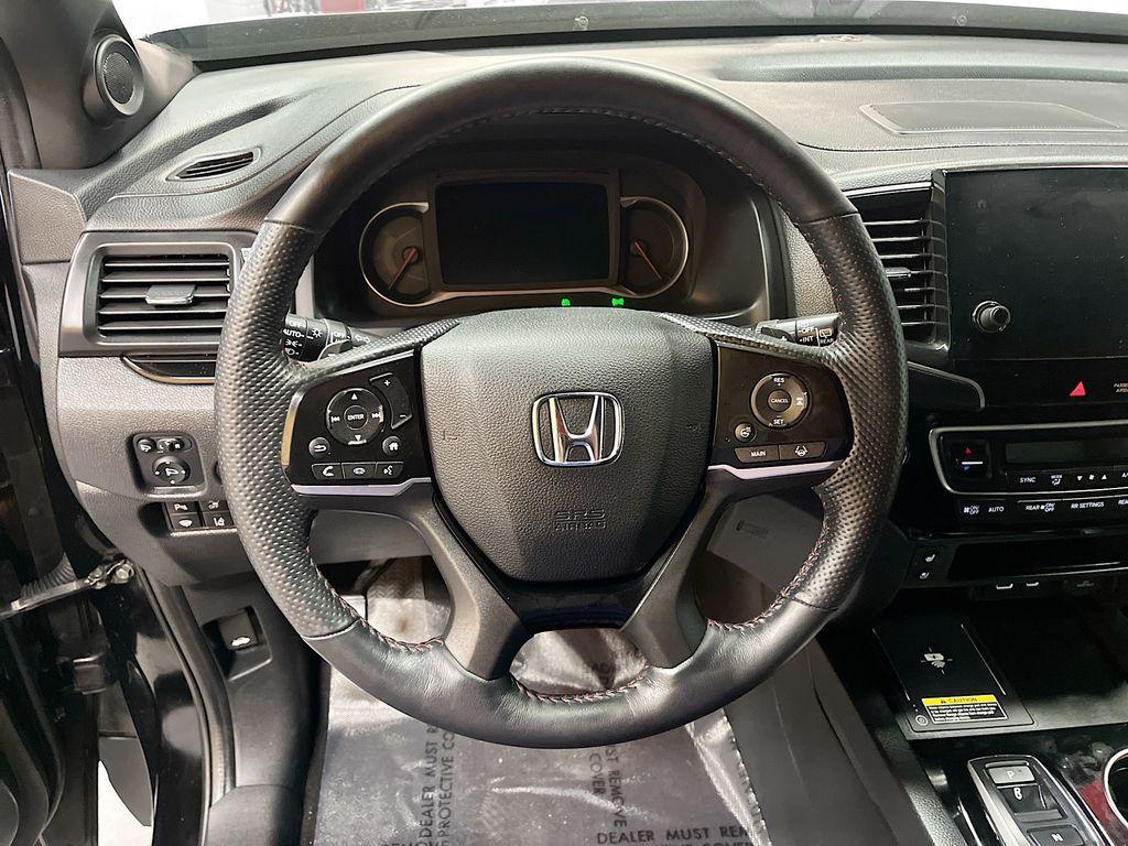 used 2025 Honda Passport car, priced at $35,900