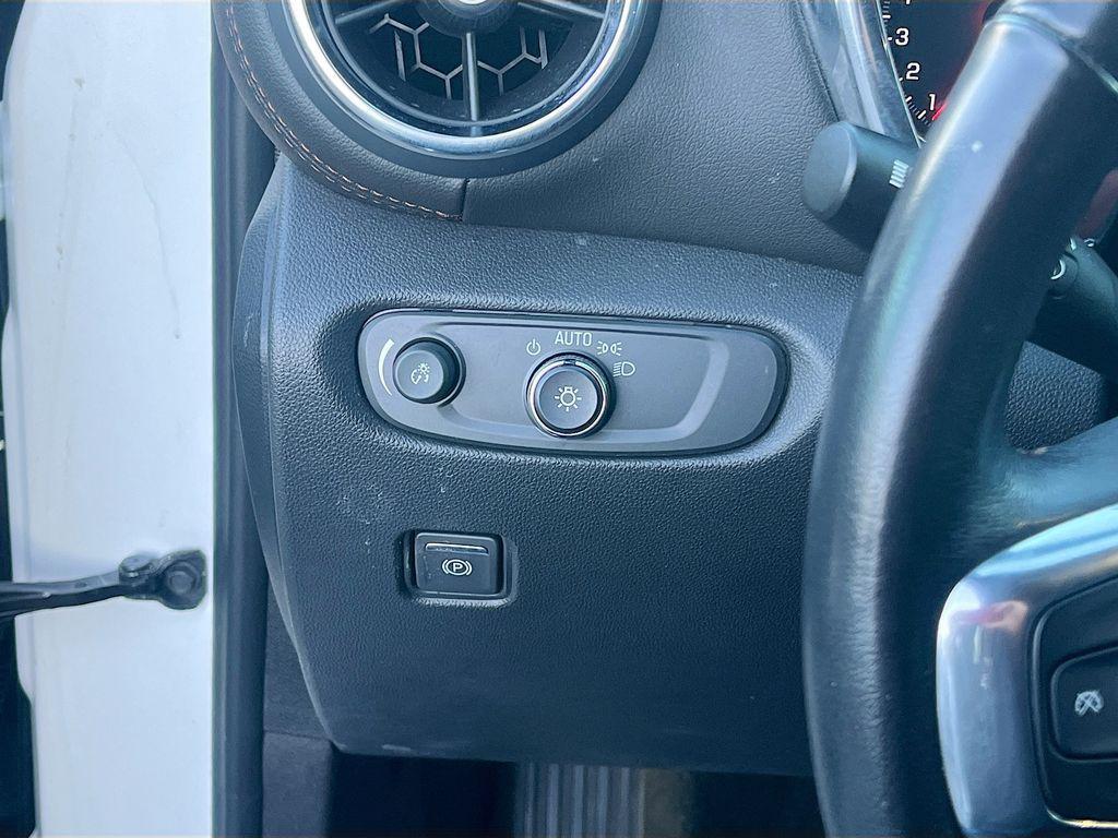 used 2022 Chevrolet Blazer car, priced at $25,300