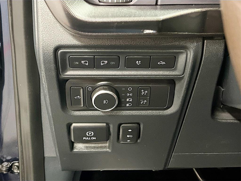 used 2021 Ford F-150 car, priced at $36,500