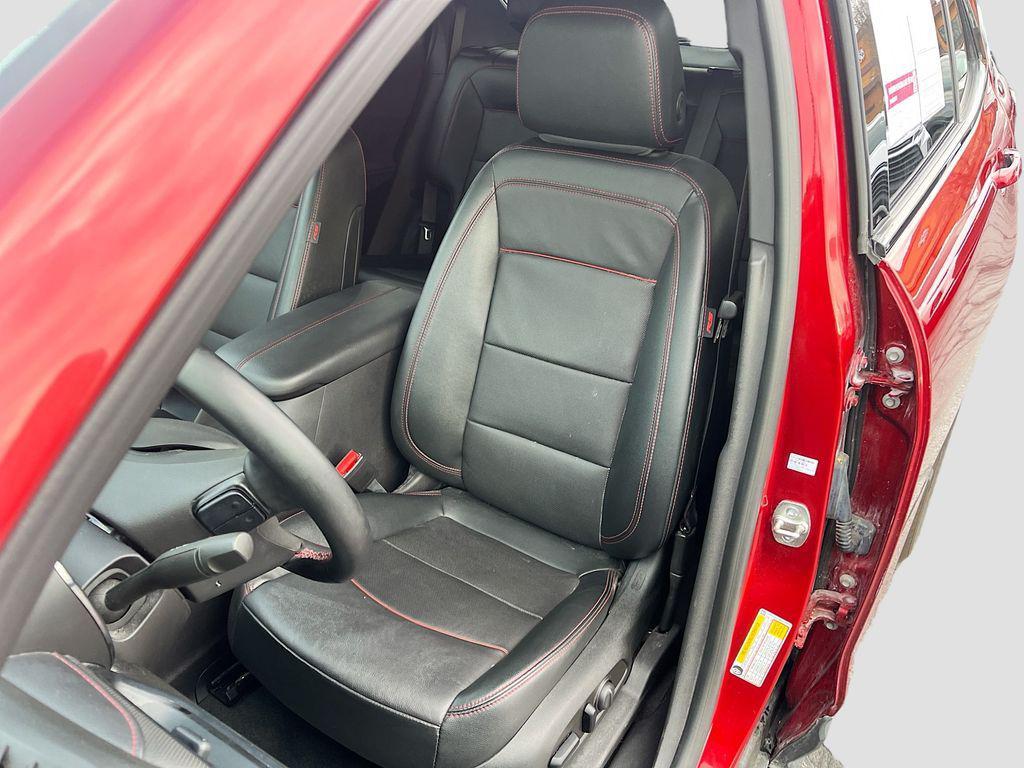 used 2024 Chevrolet Equinox car, priced at $21,900