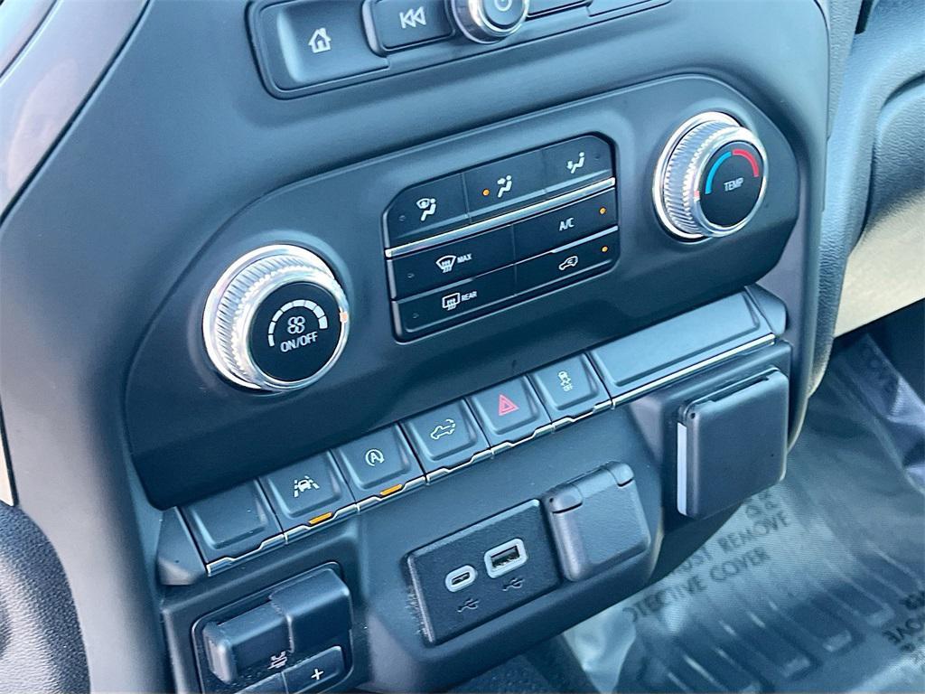 used 2024 GMC Sierra 1500 car, priced at $32,700