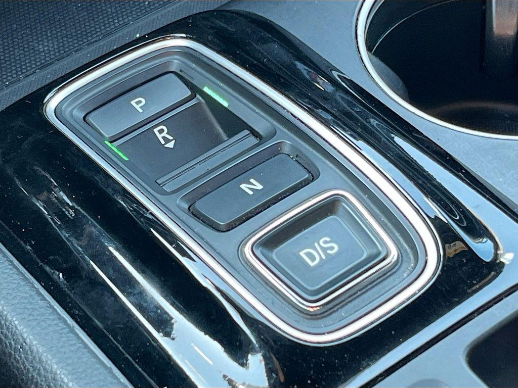 used 2025 Honda Pilot car, priced at $38,500
