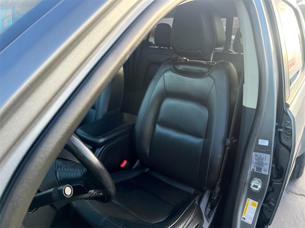 used 2022 GMC Canyon car, priced at $25,500