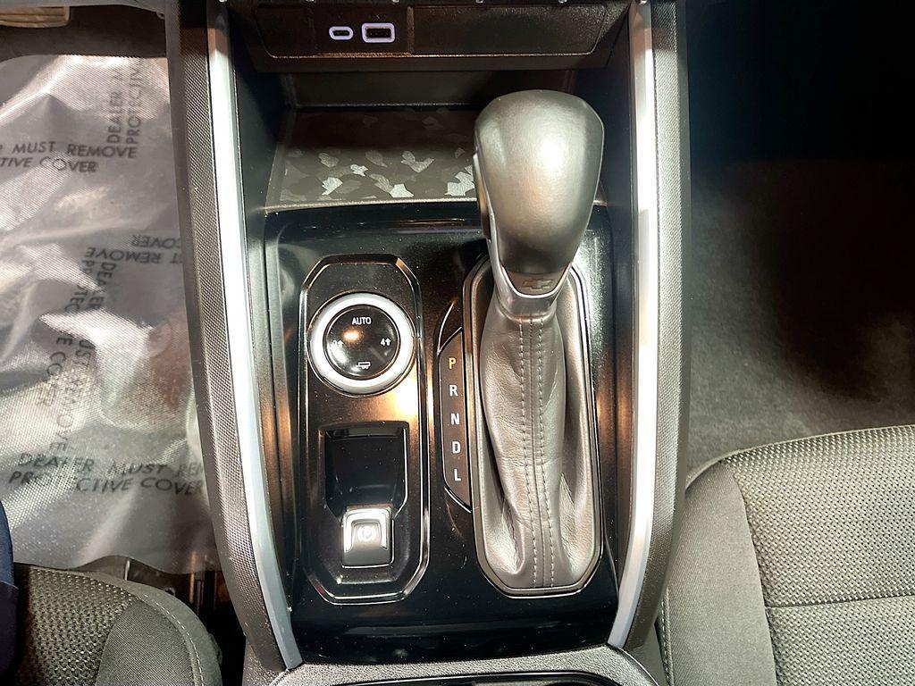 used 2024 Chevrolet Colorado car, priced at $30,000