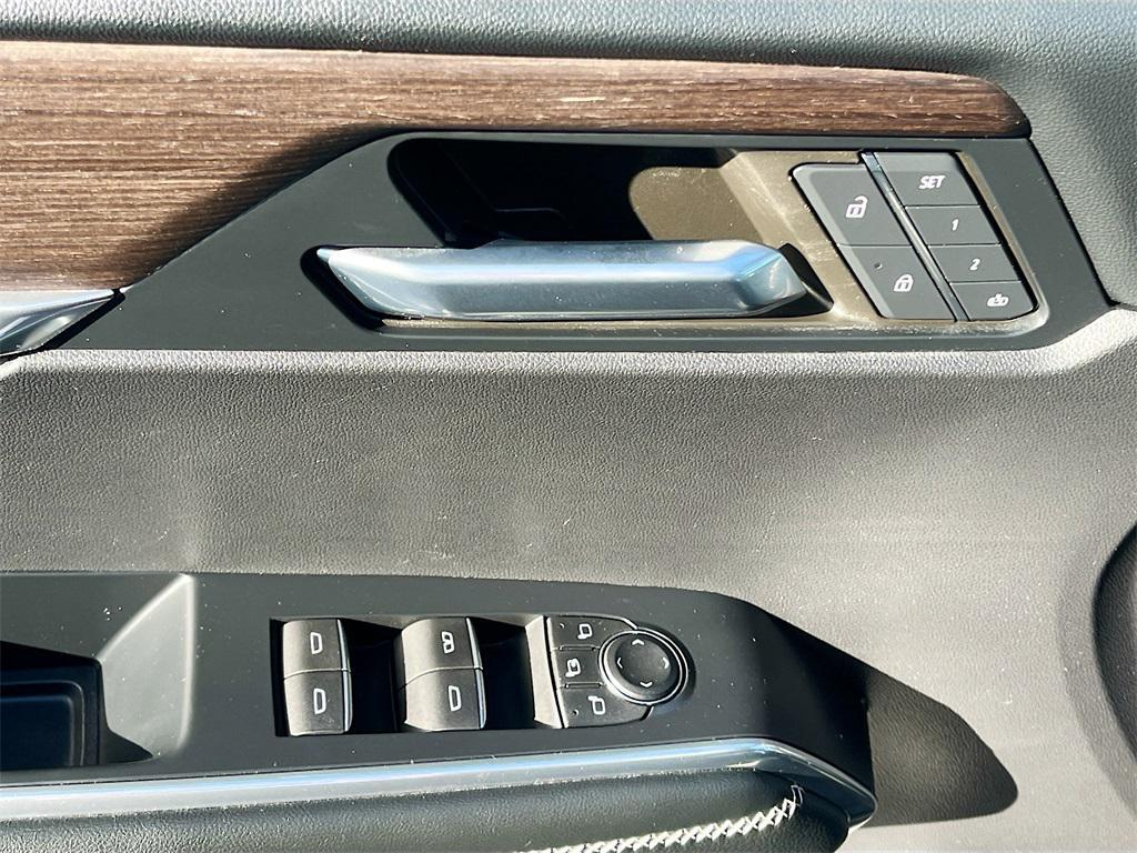 used 2024 GMC Acadia car, priced at $43,500