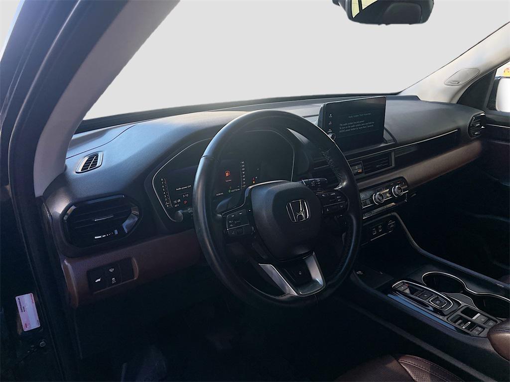 used 2023 Honda Pilot car, priced at $33,800