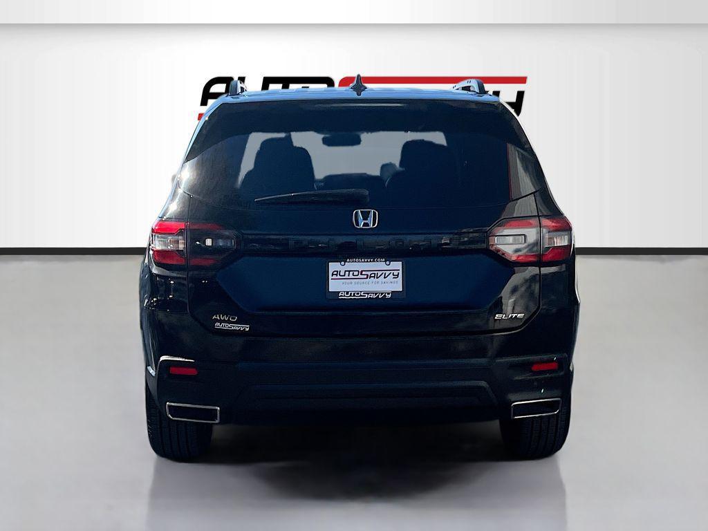 used 2023 Honda Pilot car, priced at $32,600
