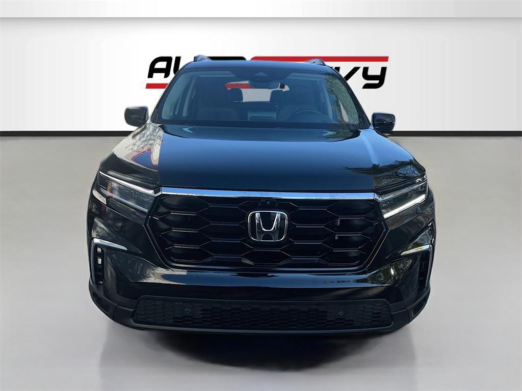 used 2023 Honda Pilot car, priced at $33,800