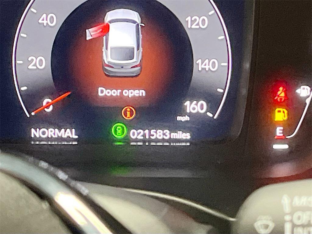 used 2025 Acura Integra car, priced at $25,800