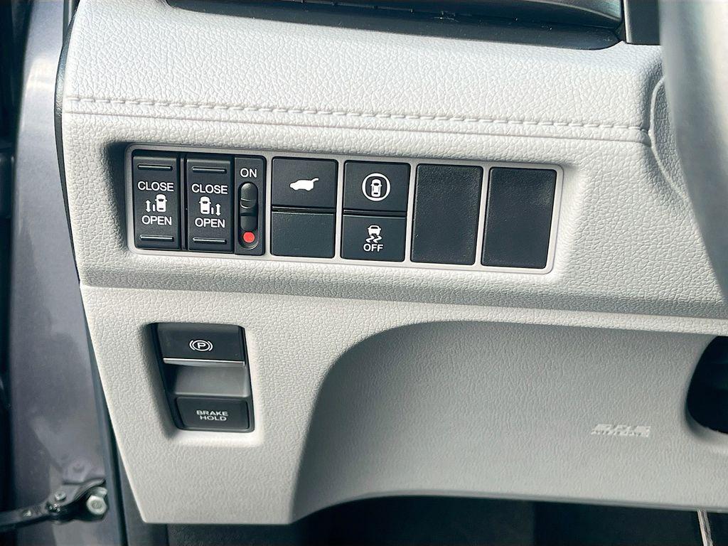 used 2024 Honda Odyssey car, priced at $30,600