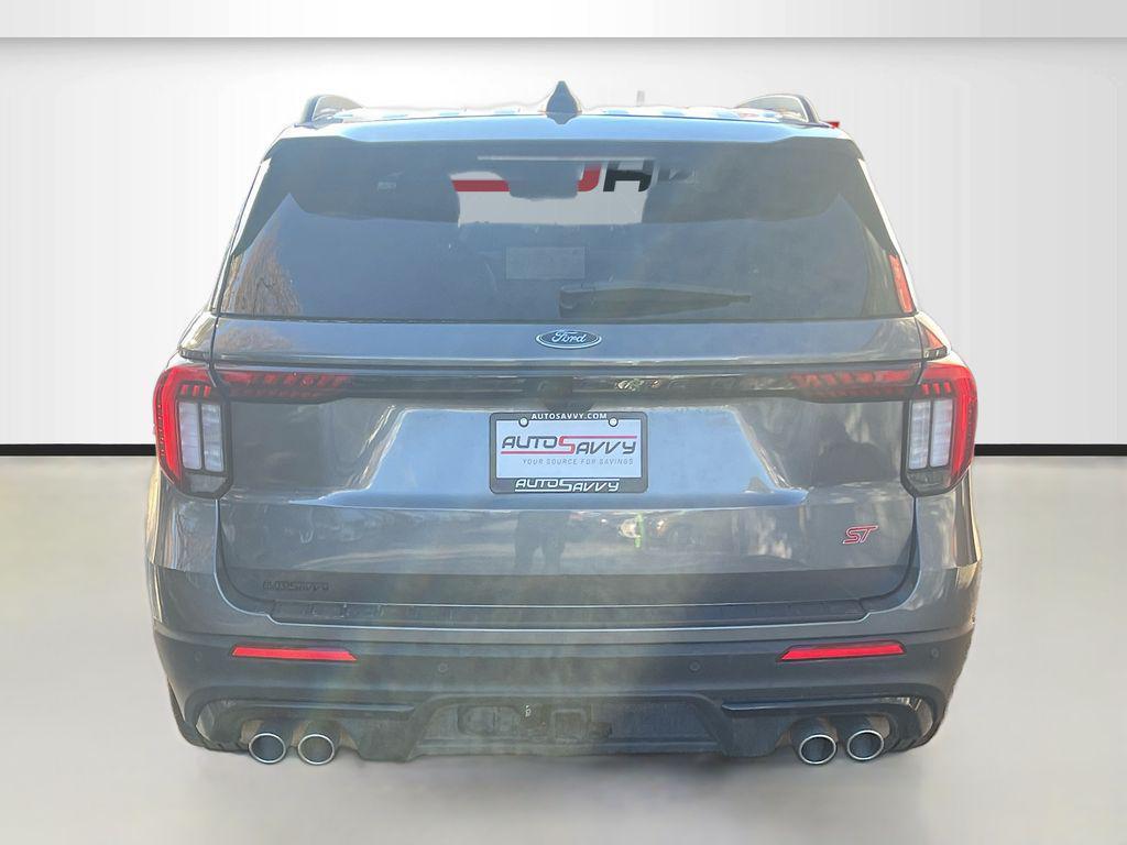 used 2025 Ford Explorer car, priced at $40,700