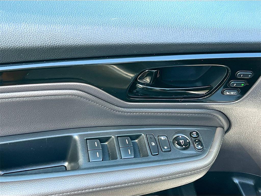 used 2021 Honda Odyssey car, priced at $27,500