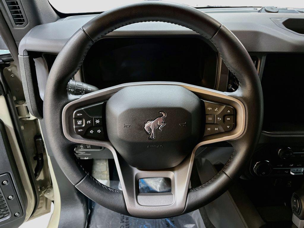 used 2025 Ford Bronco car, priced at $35,500