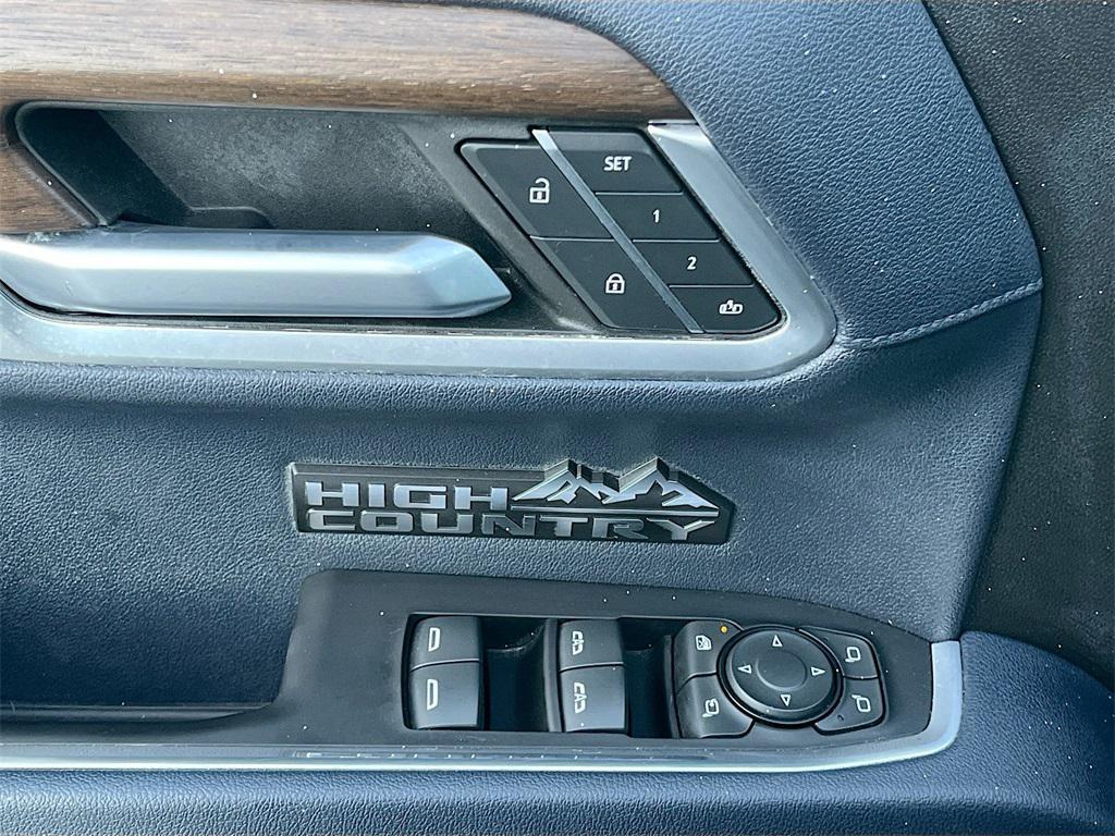 used 2022 Chevrolet Silverado 1500 car, priced at $39,000