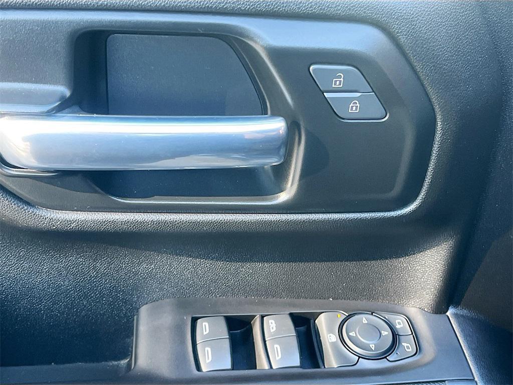 used 2021 Chevrolet Silverado 1500 car, priced at $28,800