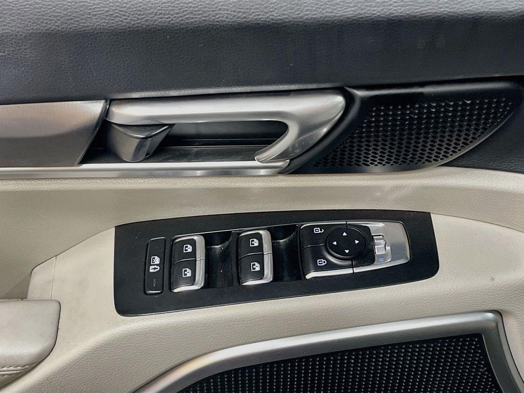 used 2023 Kia Telluride car, priced at $28,899