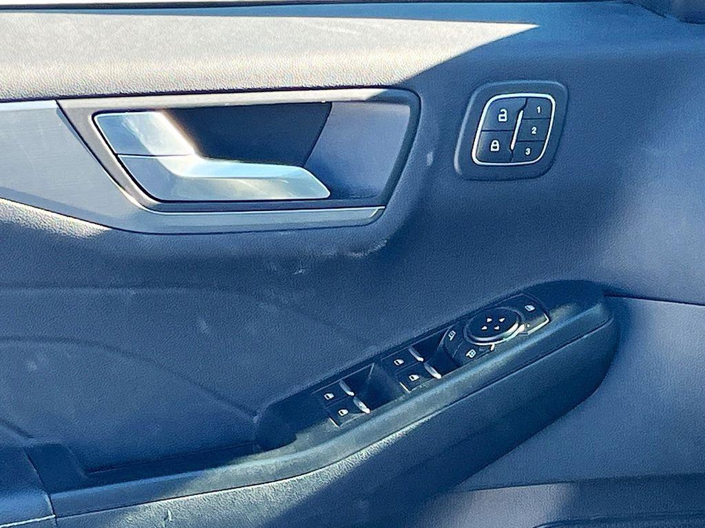 used 2022 Ford Escape car