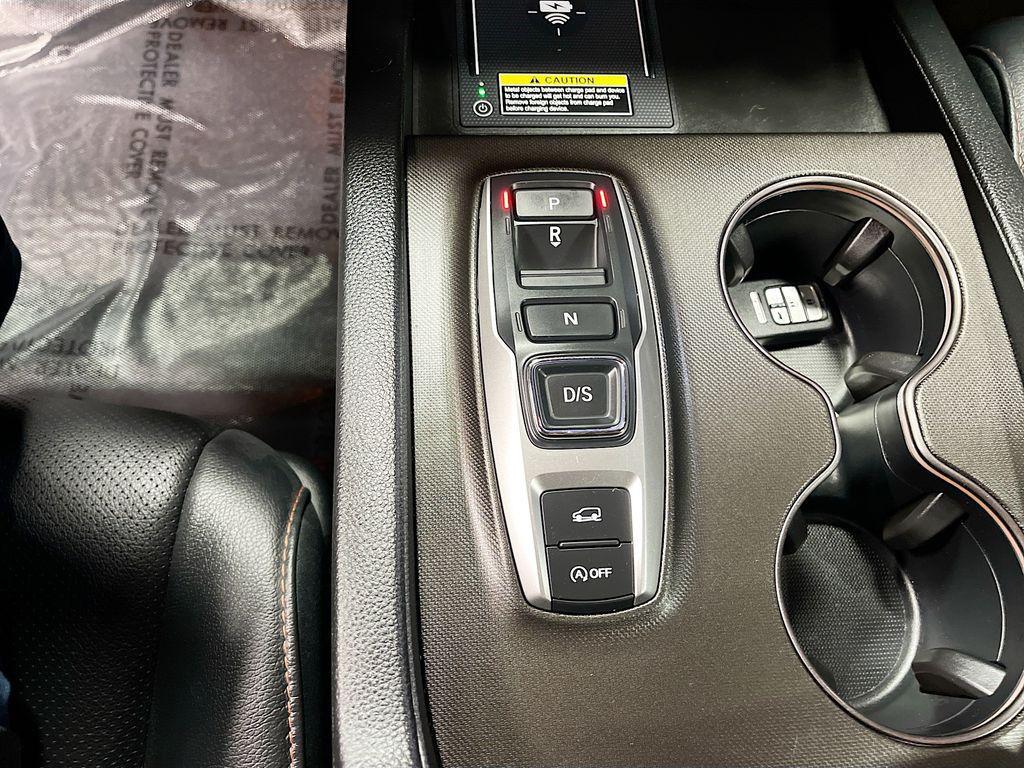 used 2025 Honda Passport car, priced at $34,000