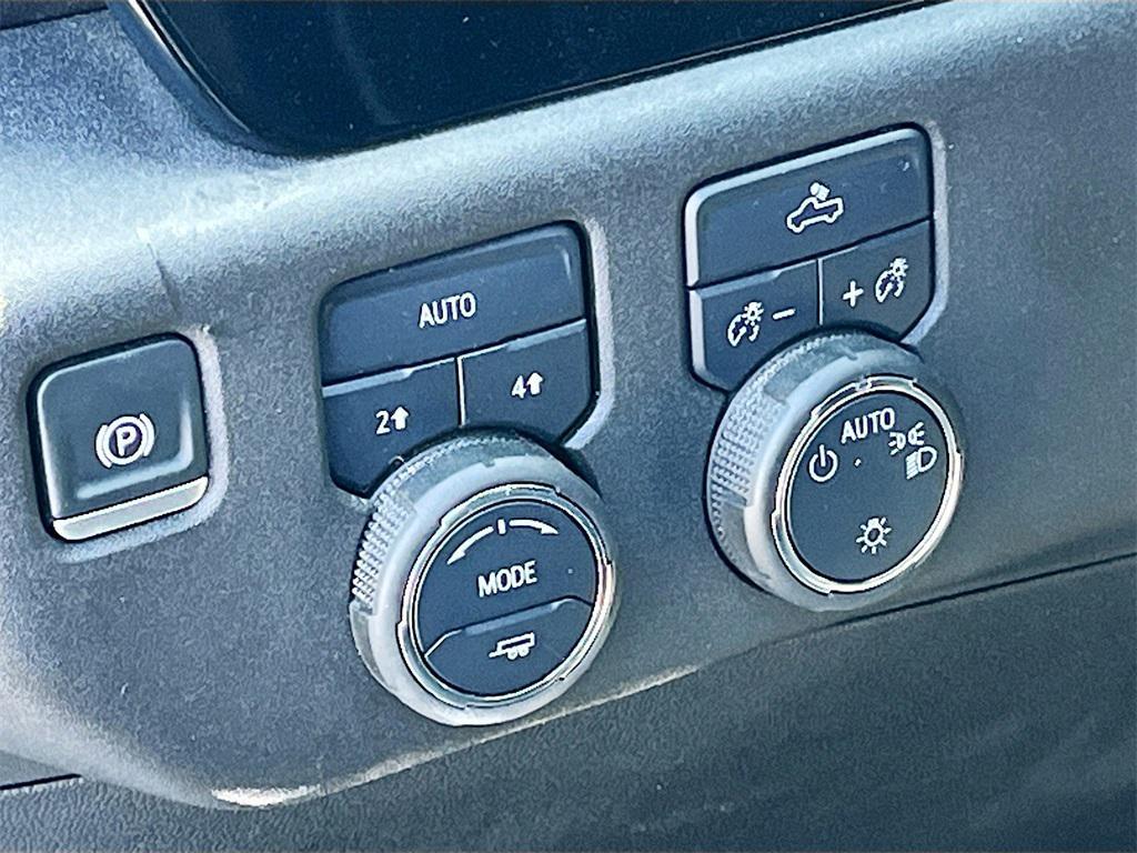 used 2025 Chevrolet Silverado 1500 car, priced at $35,000