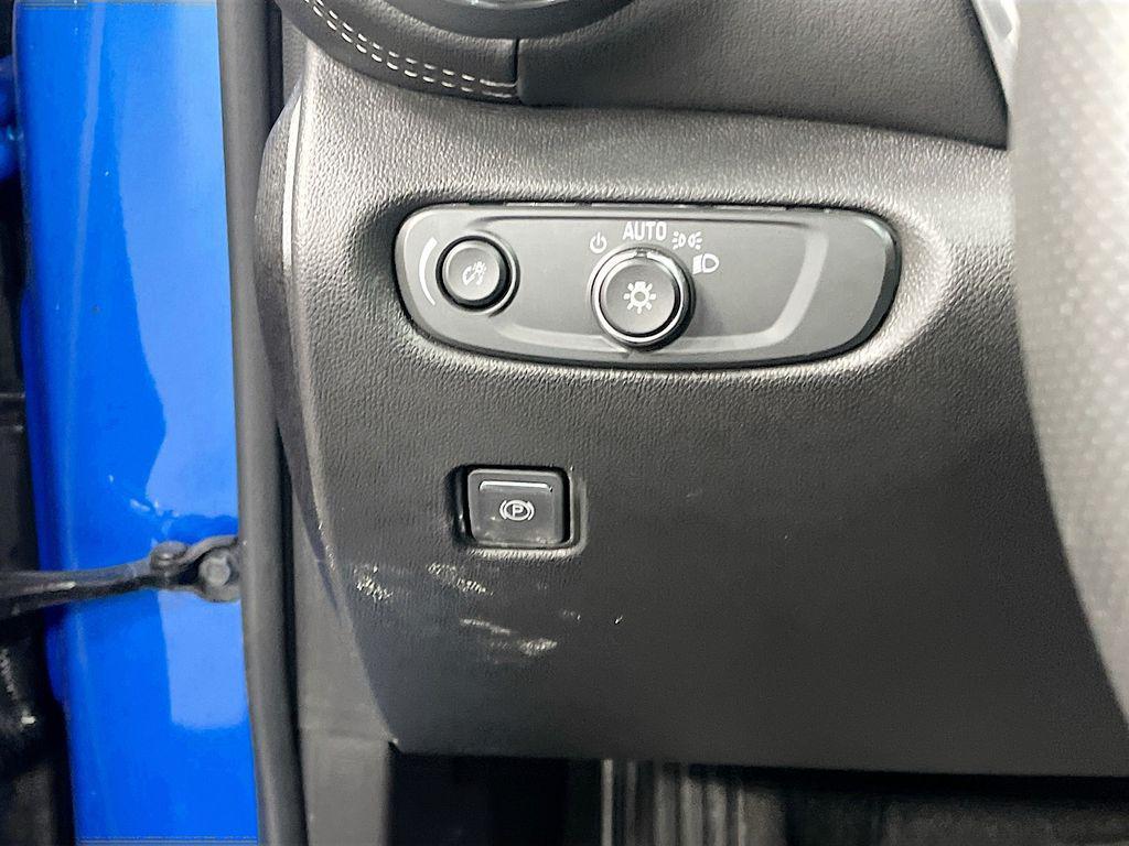 used 2024 Chevrolet Blazer car, priced at $21,900