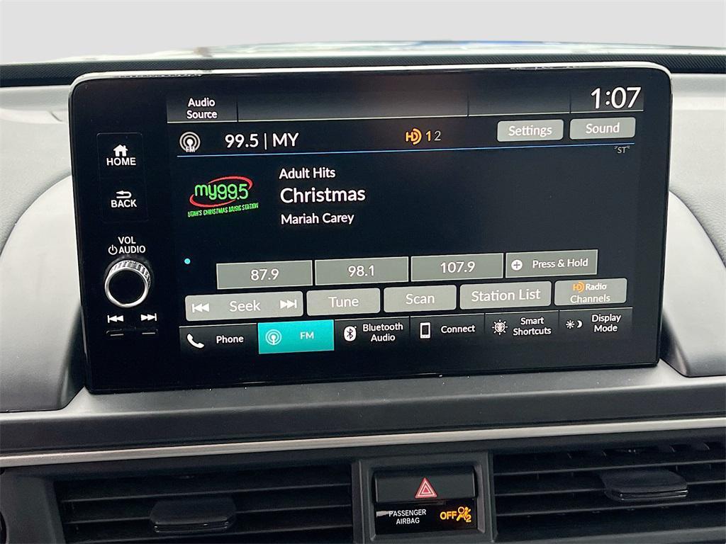 used 2025 Honda Pilot car, priced at $34,100