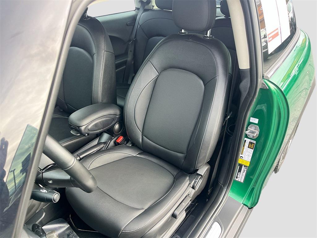 used 2023 MINI Hardtop car, priced at $19,600