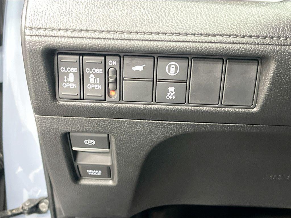 used 2024 Honda Odyssey car, priced at $29,300