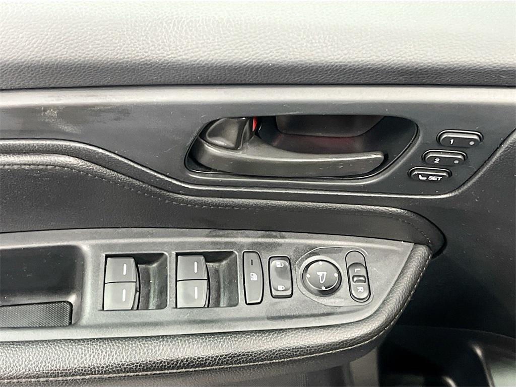 used 2024 Honda Odyssey car, priced at $30,500