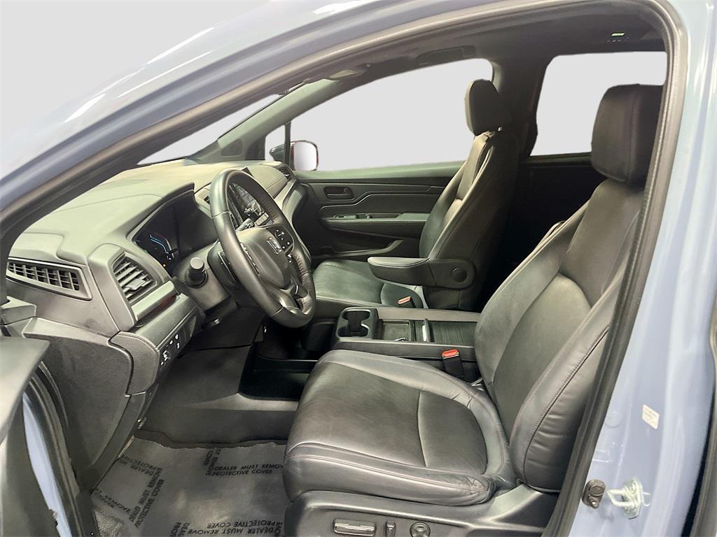 used 2024 Honda Odyssey car, priced at $30,500