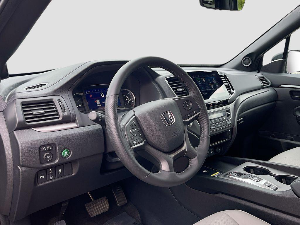 used 2025 Honda Passport car, priced at $31,100