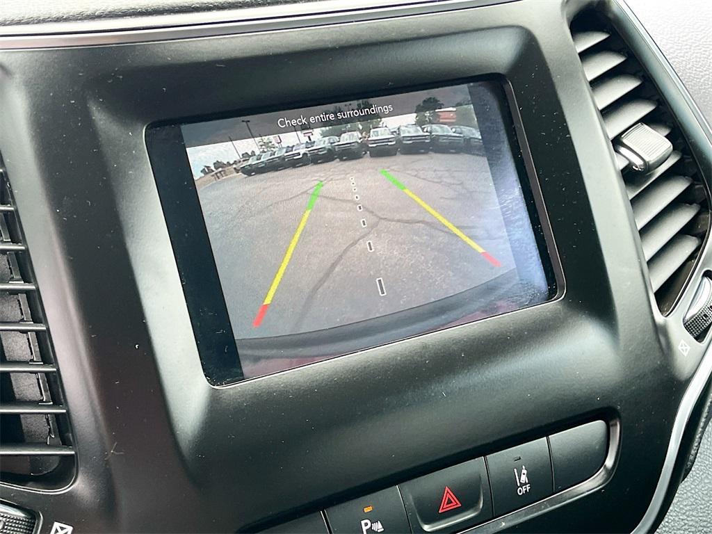 used 2021 Jeep Cherokee car, priced at $15,800