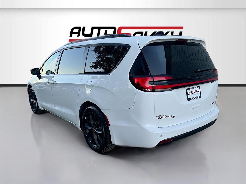 used 2025 Chrysler Pacifica car, priced at $31,000