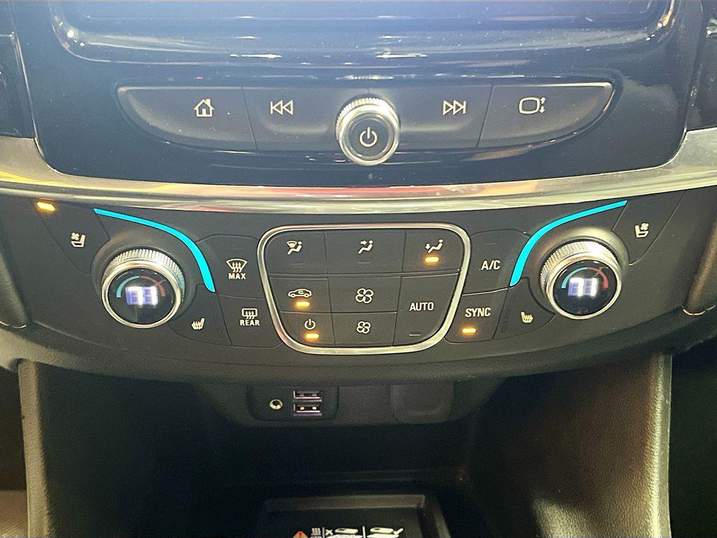 used 2023 Chevrolet Traverse car, priced at $31,000