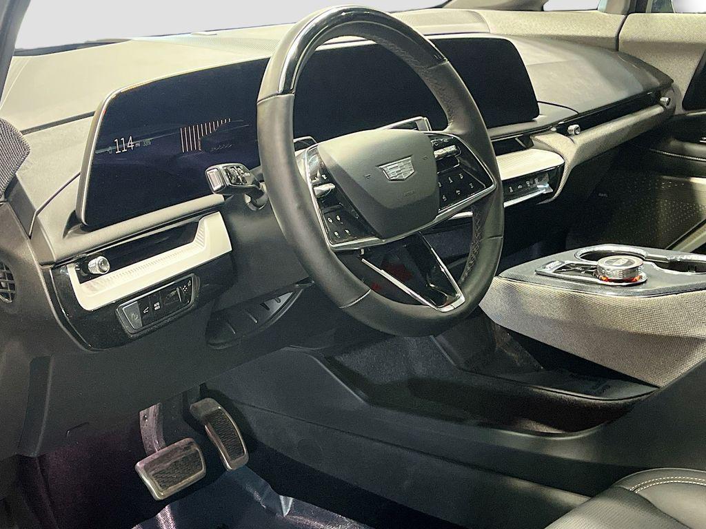 used 2025 Cadillac OPTIQ car, priced at $38,600