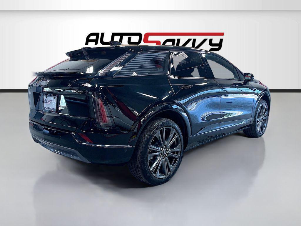 used 2025 Cadillac OPTIQ car, priced at $38,600