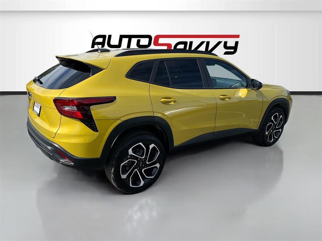 used 2025 Chevrolet Trax car, priced at $18,800