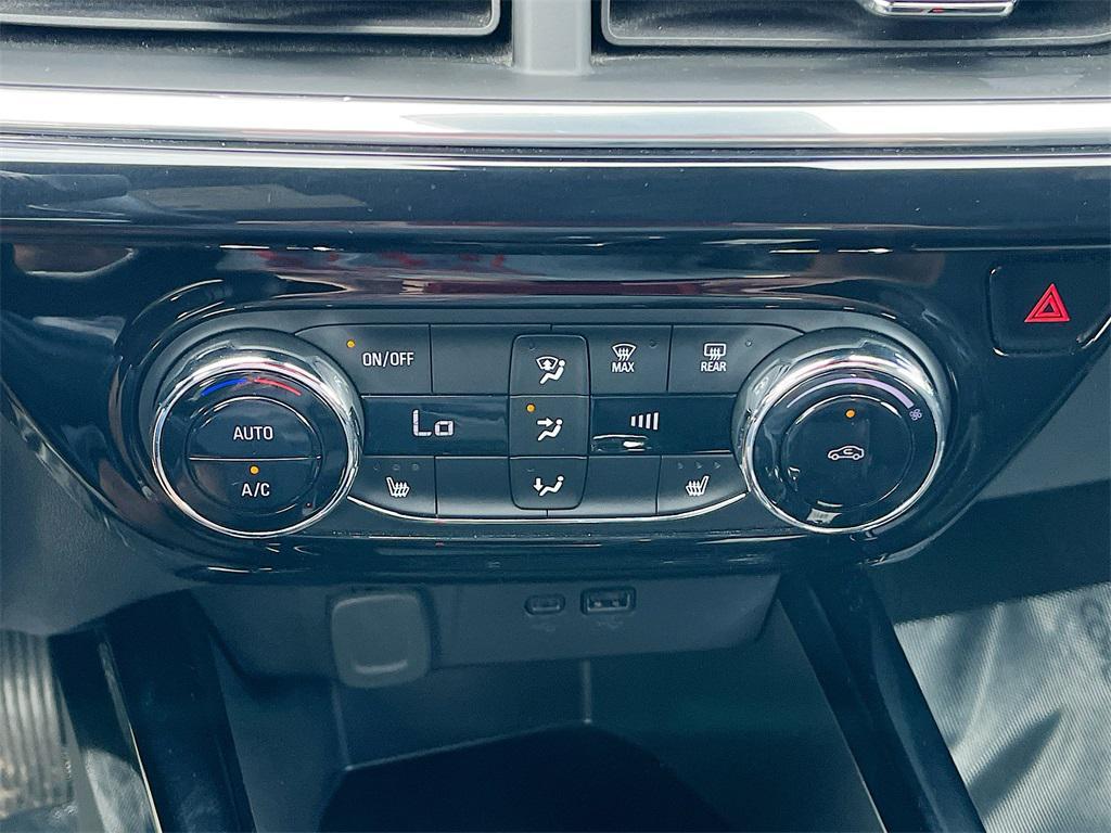 used 2025 Chevrolet Trax car, priced at $18,800