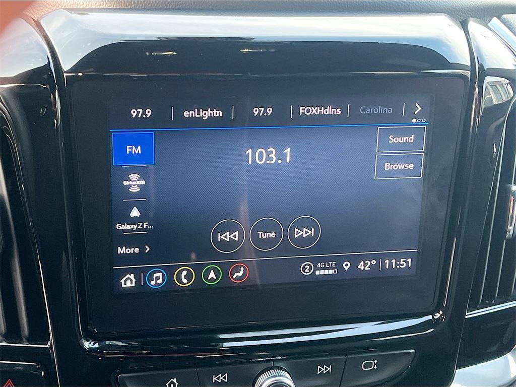 used 2023 Chevrolet Traverse car, priced at $28,900