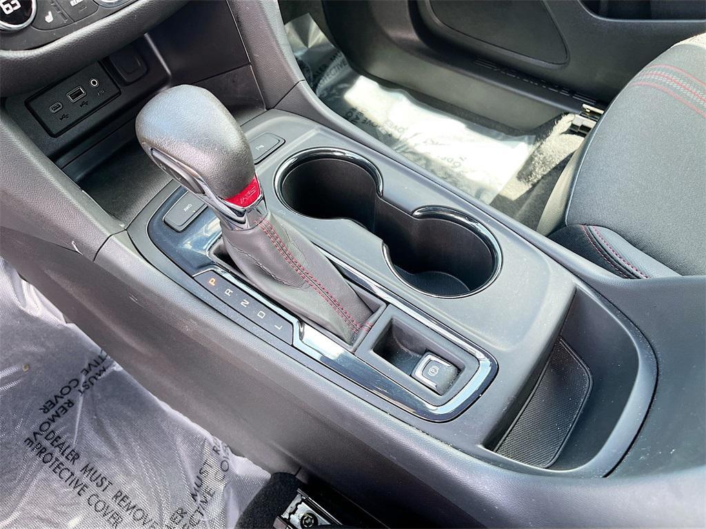 used 2024 Chevrolet Equinox car, priced at $22,500