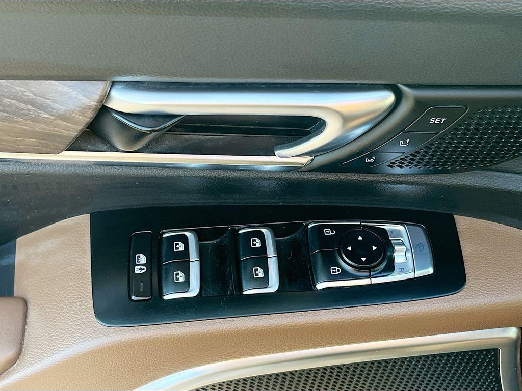 used 2022 Kia Telluride car, priced at $28,200