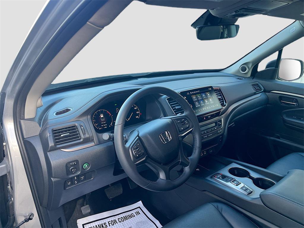 used 2025 Honda Ridgeline car, priced at $31,000