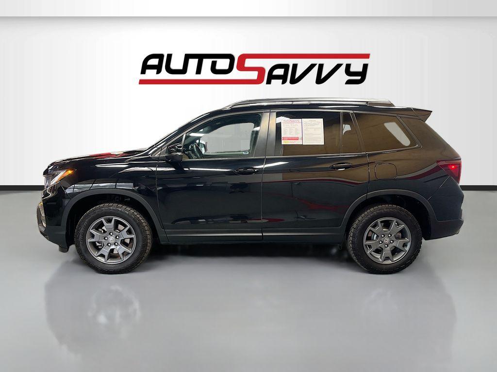 used 2025 Honda Passport car, priced at $33,000